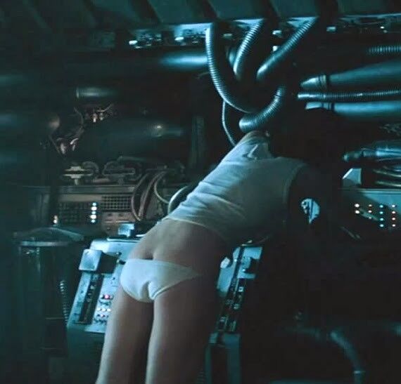 Free porn pics of White panties in the movies-Sigourney Weaver. 3 of 13 pics