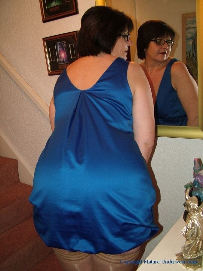 Free porn pics of Auntie Mandy Looked So Fuckable in her New Blue Dress 3 of 217 pics