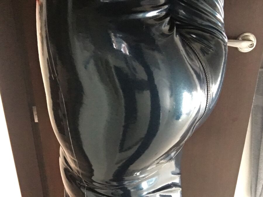 Free porn pics of Me in latex catsuit 5 of 5 pics