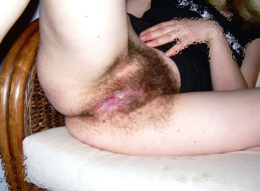 Free porn pics of hairy MILF spreading 5 of 12 pics