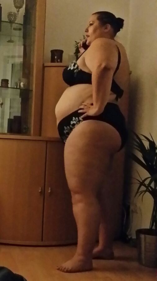 Free porn pics of fat pig Melanie tits & ass 12 of 17 pics