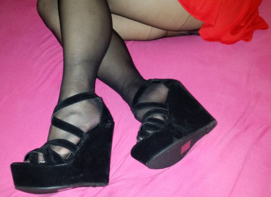 Free porn pics of Black nylons and sandals 18 of 28 pics