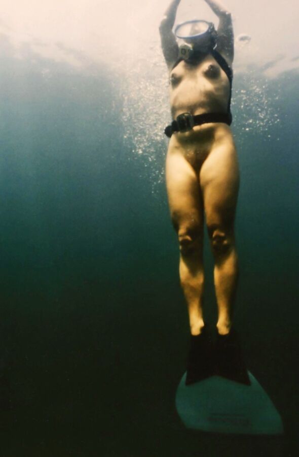 Under water voyeur Fat woman bondage gallery