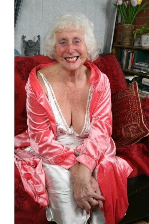 Free porn pics of ANOTHER ALLTIME FAVE. GRANNY MARGARET.SHE MAKES ME SOOOO HARD... 1 of 318 pics