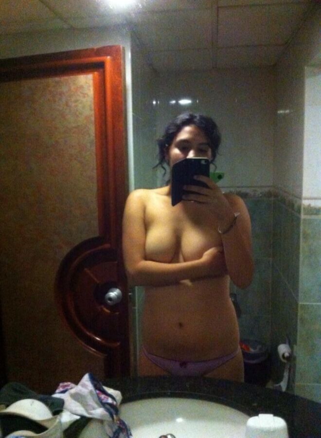 Free porn pics of Slut teen Enya lilian culiacan 5 of 23 pics