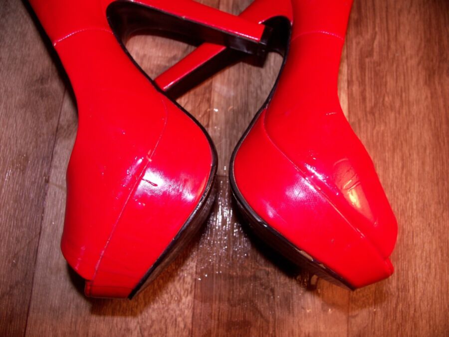 Free porn pics of new red platforms 16 of 41 pics
