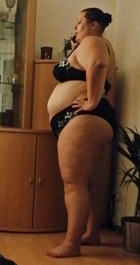 Free porn pics of  Fat pig Melanie ass & tits 4 of 22 pics