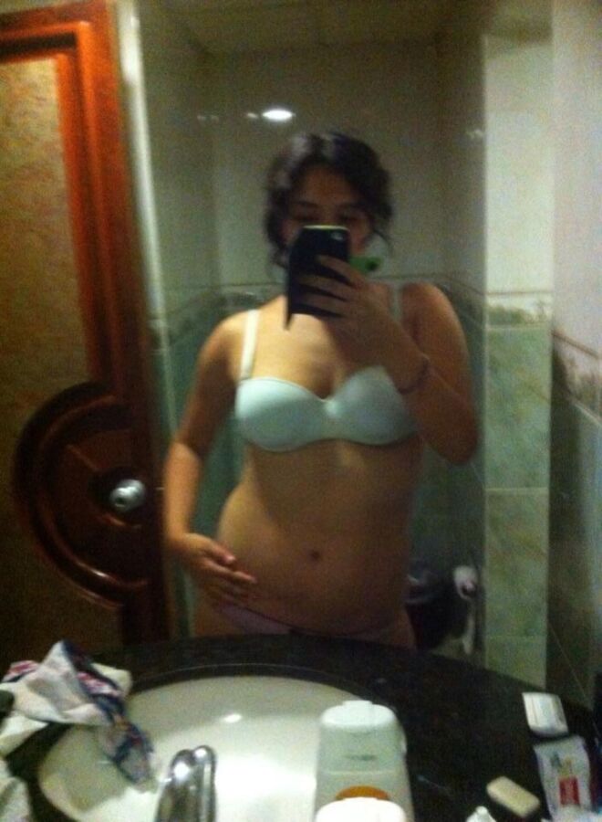 Free porn pics of Slut teen Enya lilian culiacan 4 of 23 pics