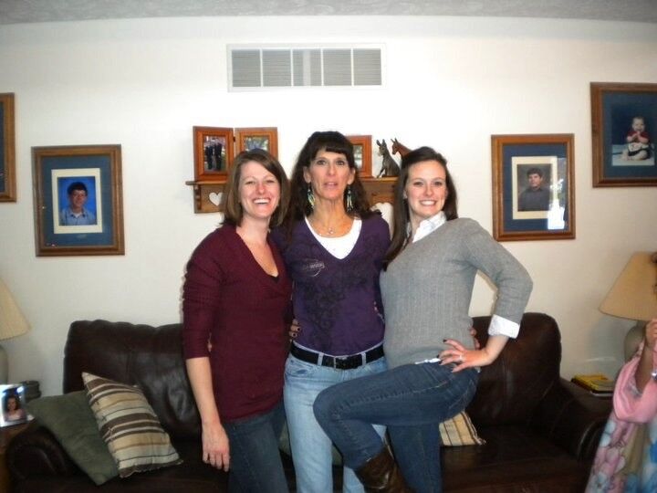 Free porn pics of My mom and sisters cum tribute 7 of 8 pics