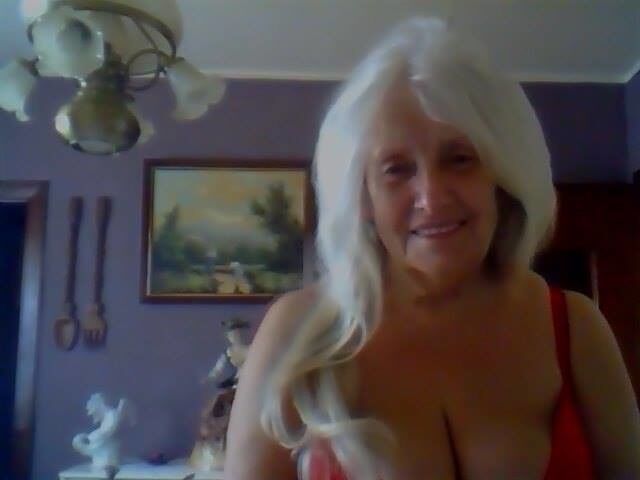 Free porn pics of busty grannies on datingsite 1 of 7 pics