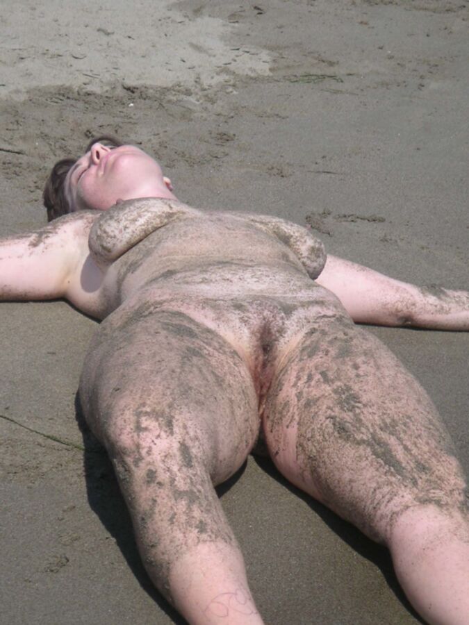 Free porn pics of amatrice on beach 7 of 26 pics