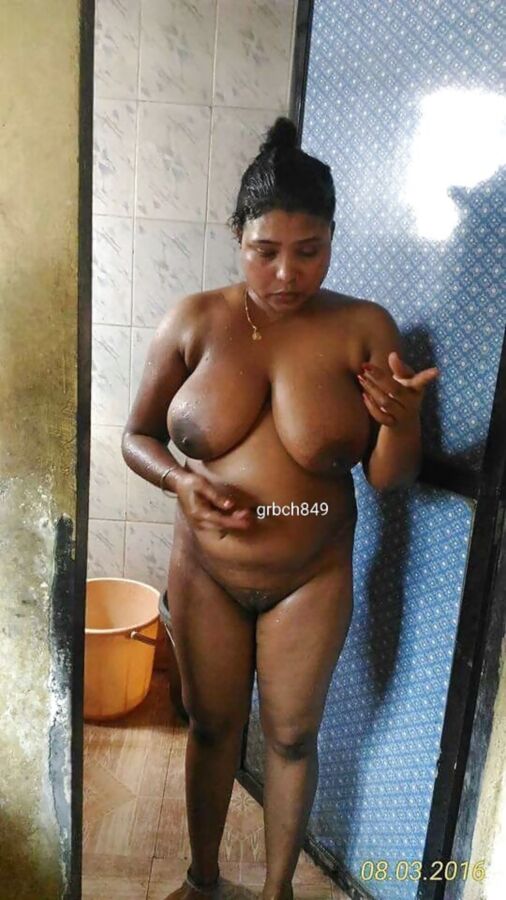 Free porn pics of Desi Aunty 22 of 28 pics