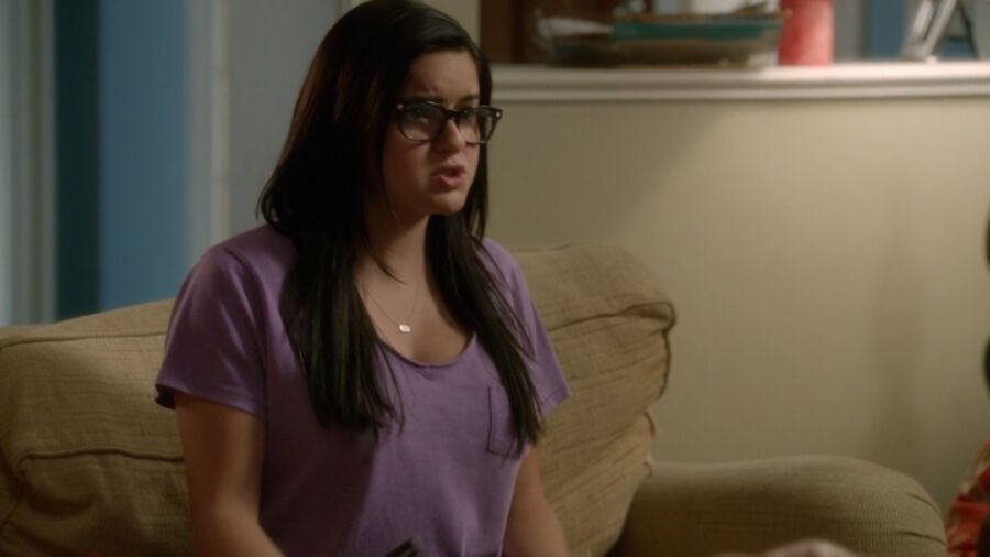 Free porn pics of Modern Family Screencaps III 18 of 62 pics