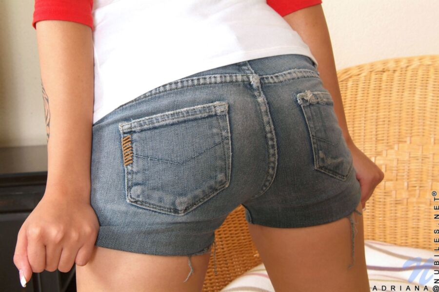 Free porn pics of Close up of Jeans Shorts Ass 22 of 40 pics