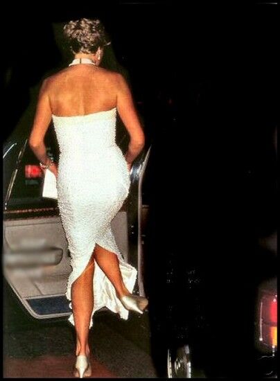 Free porn pics of Princess Diana rear view 16 of 21 pics