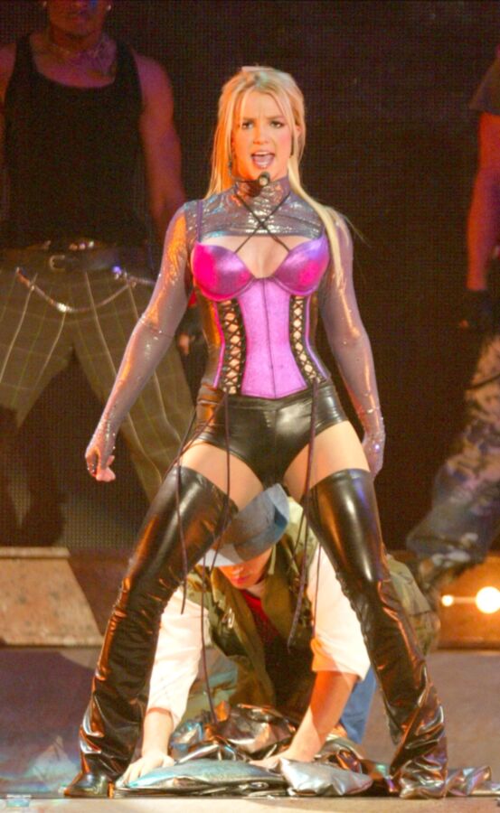 Free porn pics of Britney Spears Hot Performance  20 of 80 pics