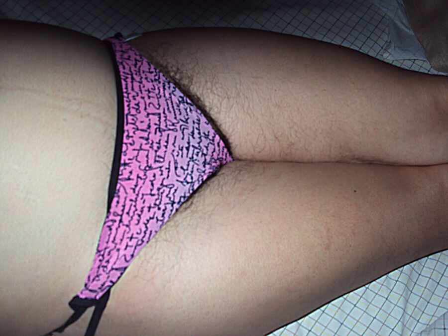 Free porn pics of my hairy wife 10 of 10 pics