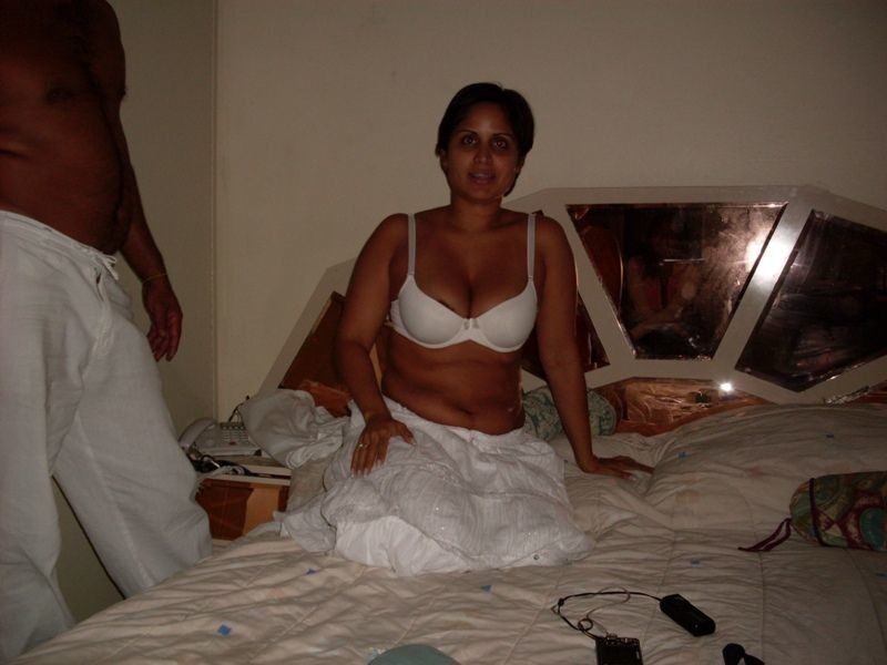 Free porn pics of Real Amateur Swingers From Venezuela. 2 of 15 pics