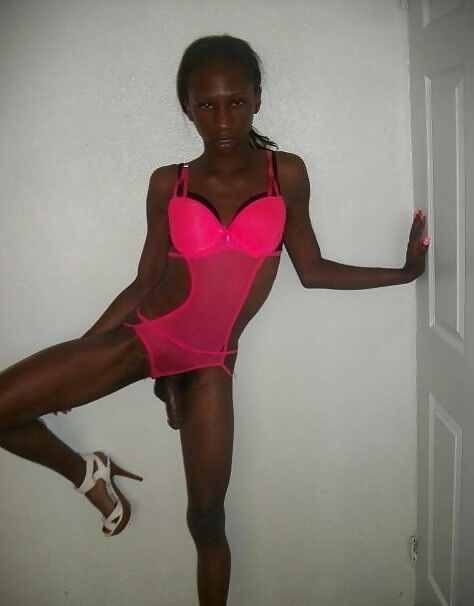 Ebony sissy fit model
