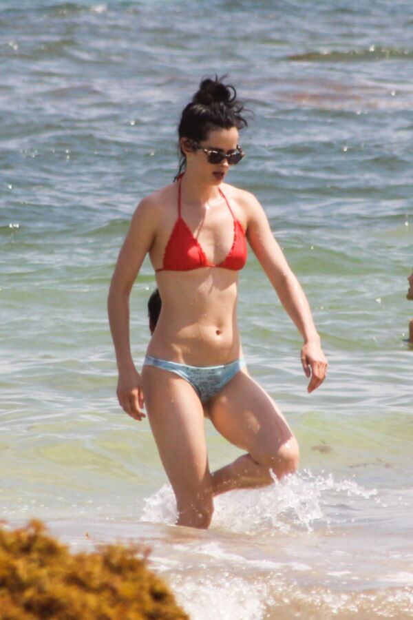 Free porn pics of Krysten Ritter in Bikini at a Beach in Cancun  17 of 53 pics