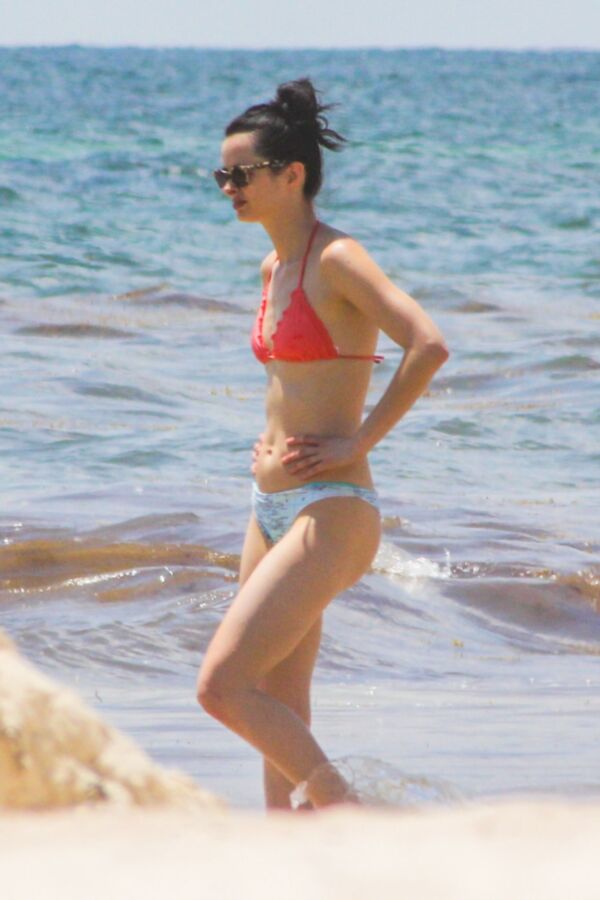 Free porn pics of Krysten Ritter in Bikini at a Beach in Cancun  8 of 53 pics