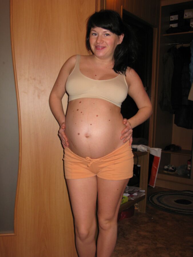Free porn pics of lucky pregnant girl 9 of 19 pics