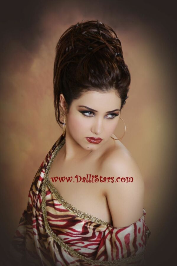 Free porn pics of Iraqi Singer Dalli دالي العراقية 3 of 10 pics