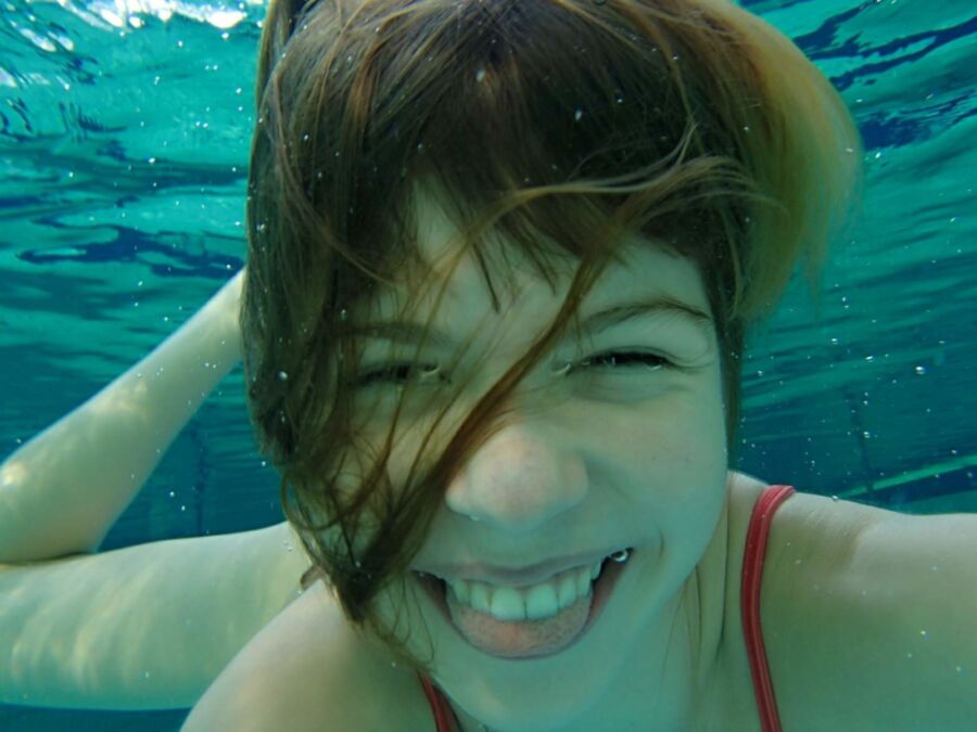 Free porn pics of Swimbath Underwater 9 of 33 pics