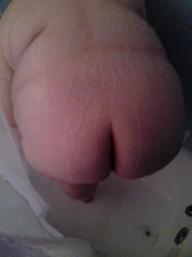 Free porn pics of Wife in the shower 17 of 22 pics