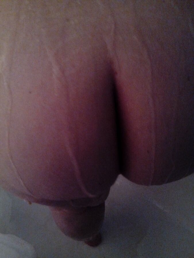 Free porn pics of Wife in the shower 16 of 22 pics