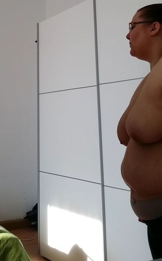 Free porn pics of Fat pig Melanie voyeur shots 6 of 10 pics