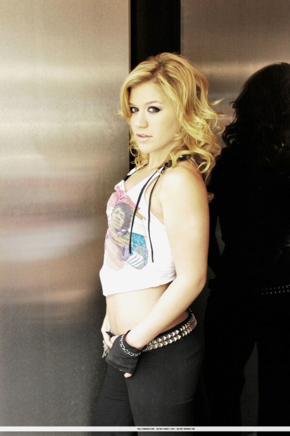 Free porn pics of kelly clarkson..you cant say you wouldnt fuck the hell out of he 15 of 22 pics