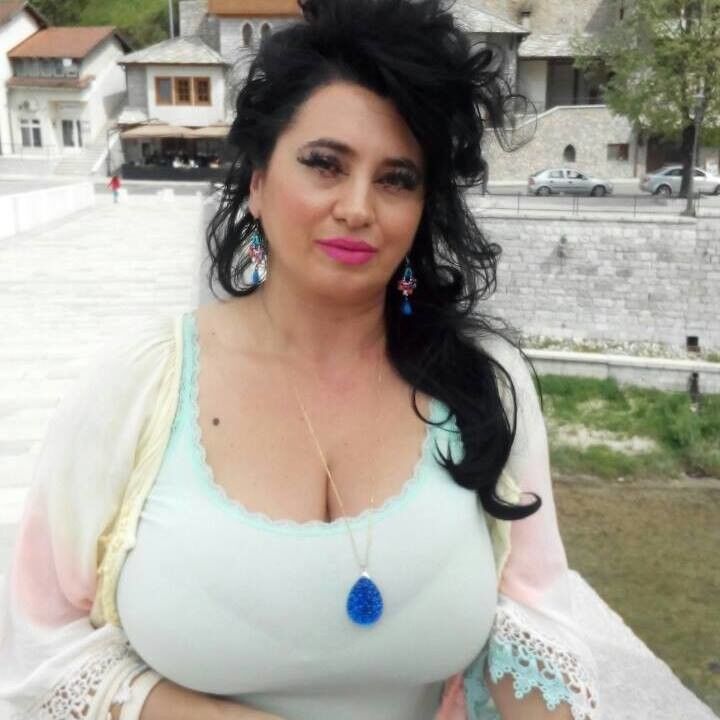 Free porn pics of bosnian mom 10 of 22 pics