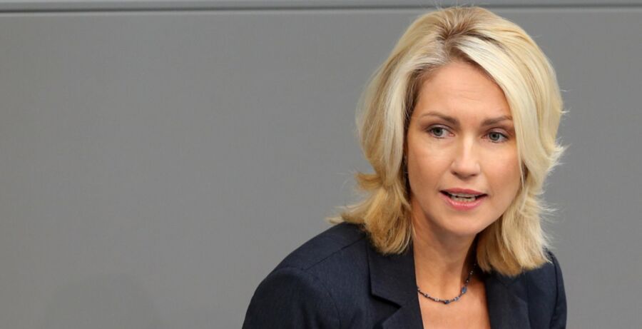 Free porn pics of Manuela Schwesig - German politician 16 of 218 pics