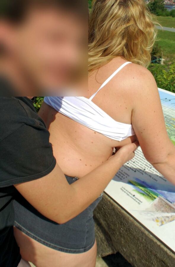 Free porn pics of a vicious tourist guide 9 of 36 pics