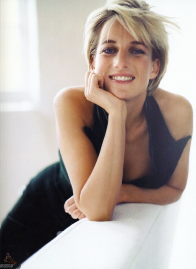 Free porn pics of Princess Diana needs a big load of sperm in her face 3 of 8 pics