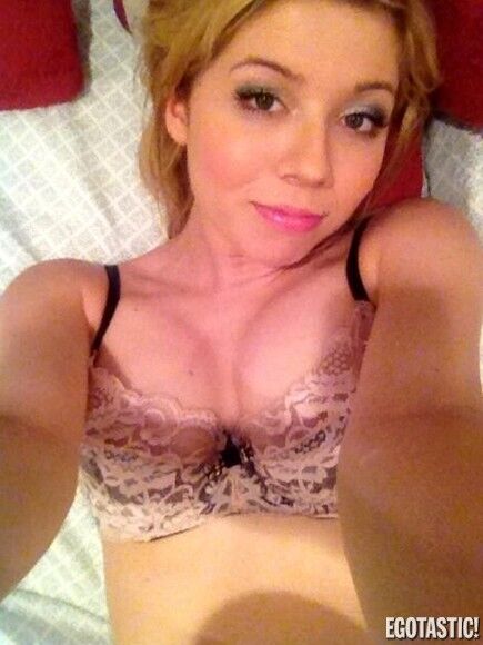 Free porn pics of Jennette McCurdy, Nickalodeon star 8 of 12 pics