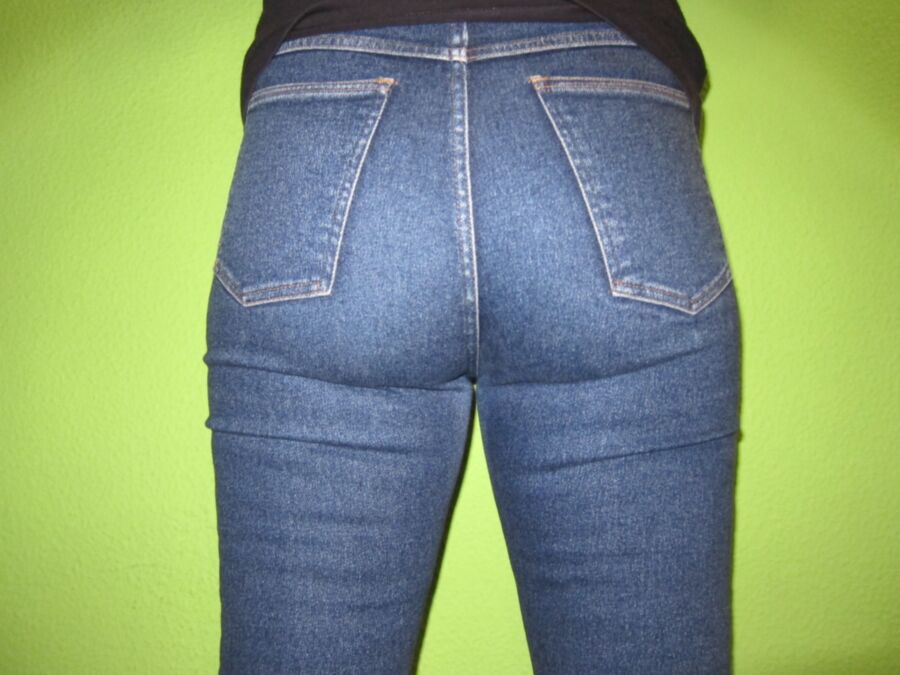 Free porn pics of Tight jeans 1 of 16 pics