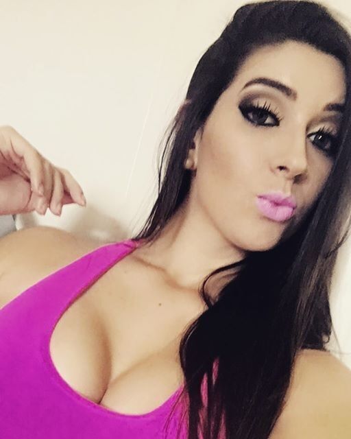 Free porn pics of Thick Brazilian - Sabrina Raissa 14 of 25 pics