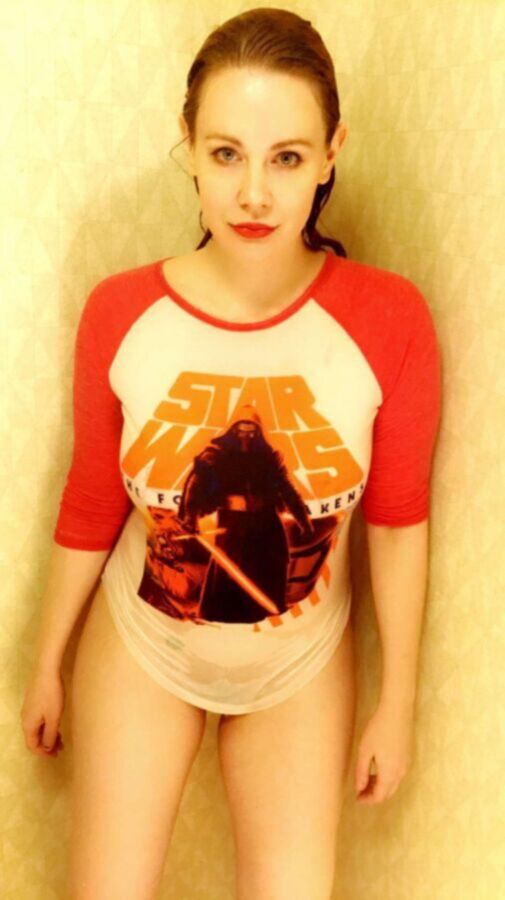 Free porn pics of Maitland ward : again sexy with juste a star wars tshirt 2 of 10 pics