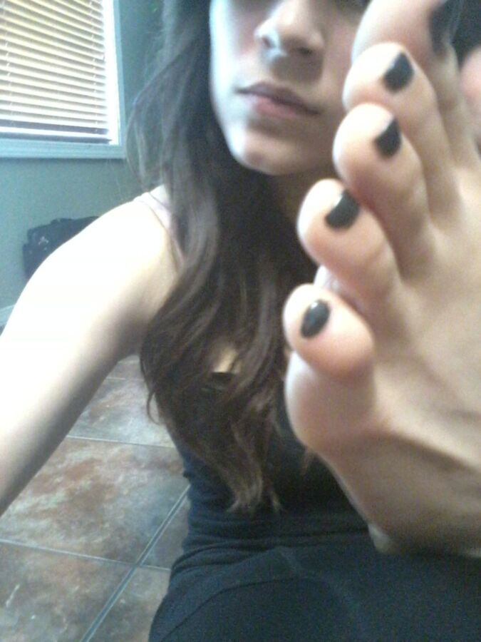 Free porn pics of Young Chavs Pretty Feet Toes  18 of 25 pics