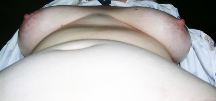 Free porn pics of mes seins ! my nipples 3 of 3 pics