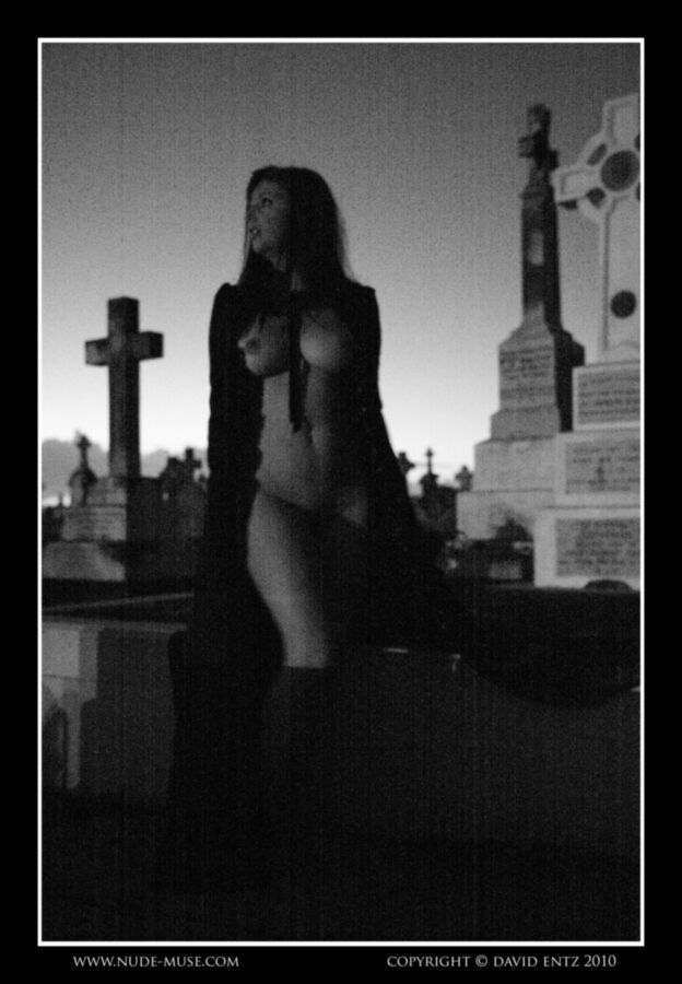 Free porn pics of Eden - Mistress of the Night 9 of 48 pics