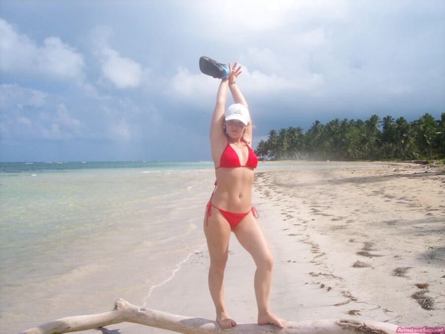 Free porn pics of Pretty Wife Enjoys Caribbean Honeymoon 2 of 30 pics