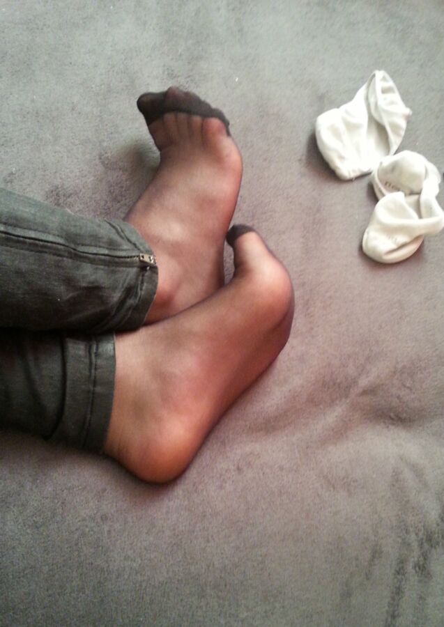 Free porn pics of black nylons and white peds socks of girl friend 11 of 16 pics
