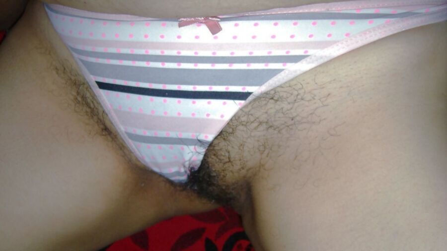Free porn pics of my hairy friend 6 of 16 pics
