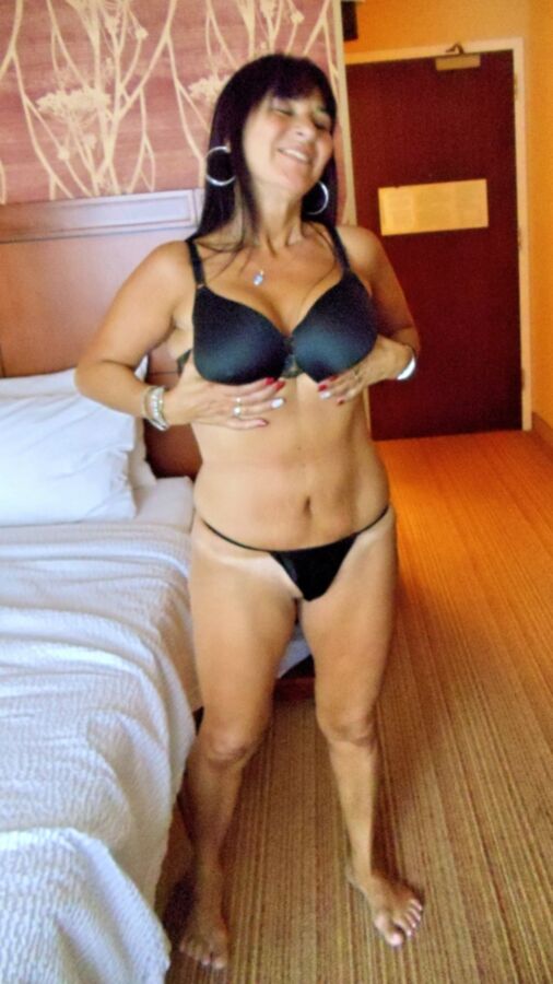 Free porn pics of Exposed wife in hotel photo shoot 2 of 11 pics