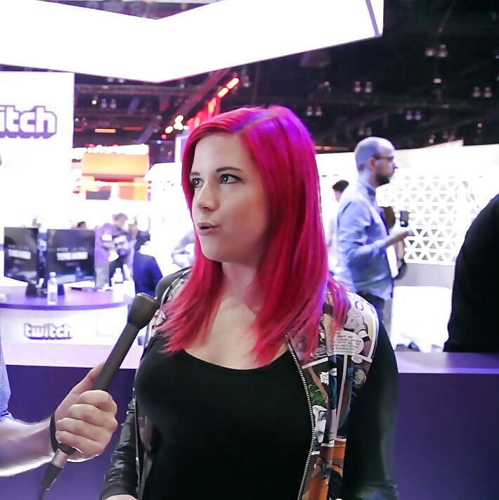 Free porn pics of Lolrenaynay Twitch whore 4 of 11 pics