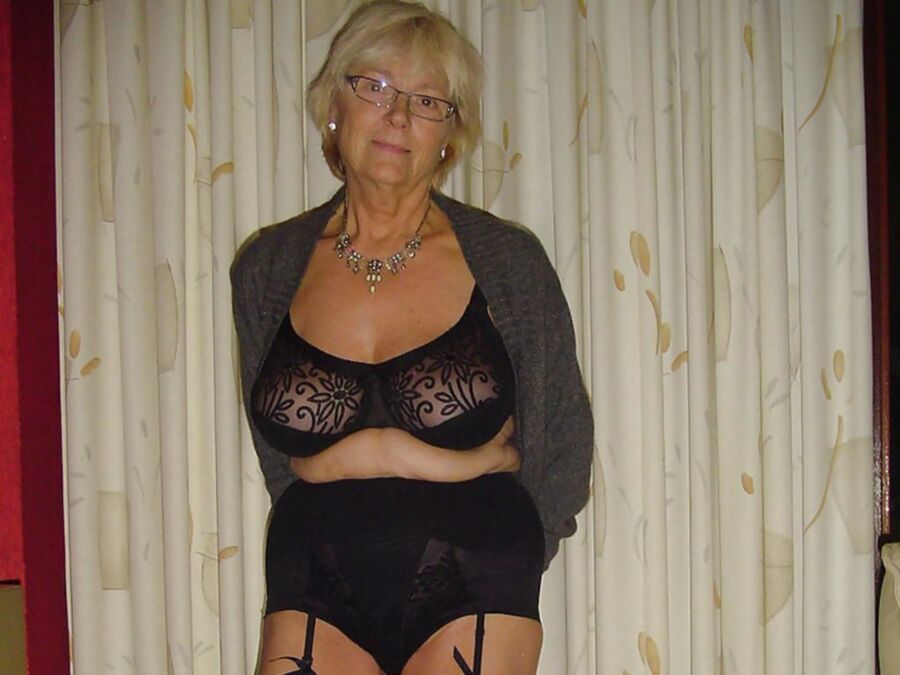Free porn pics of Mature Minx With A Fine Pair Of Firm Bosoms 7 of 34 pics