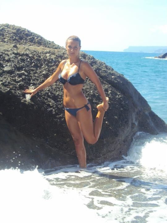 Free porn pics of Erika sexy Italian whore at the beach 10 of 24 pics
